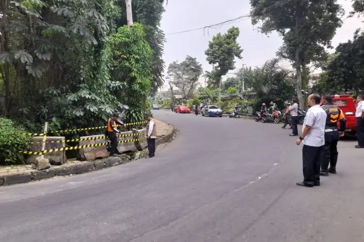 Antisipasi Bikers Terseret Banjir, Pemkot Bogor Pasang Barrier Beton