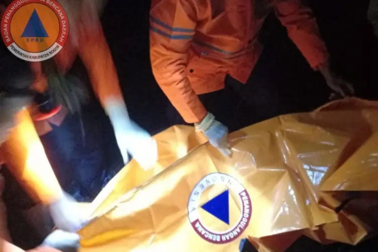 Tiga dari Empat  Pelajar SMP IT Al-Hikmah Depok Yang Hanyut Ditemukan Dalam Kondisi Meninggal