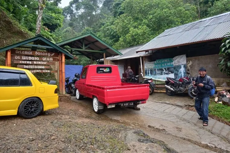 GelarTracking dan Makan Korban, Rupanya SMP IT Al-Hikmah Tidak Membeli Tiket Masuk Curug Kembar