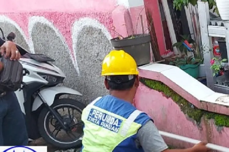 Curah Hujan Tinggi, Tirta Pakuan Jaga Pasokan Air dan Bantu Korban Bencana