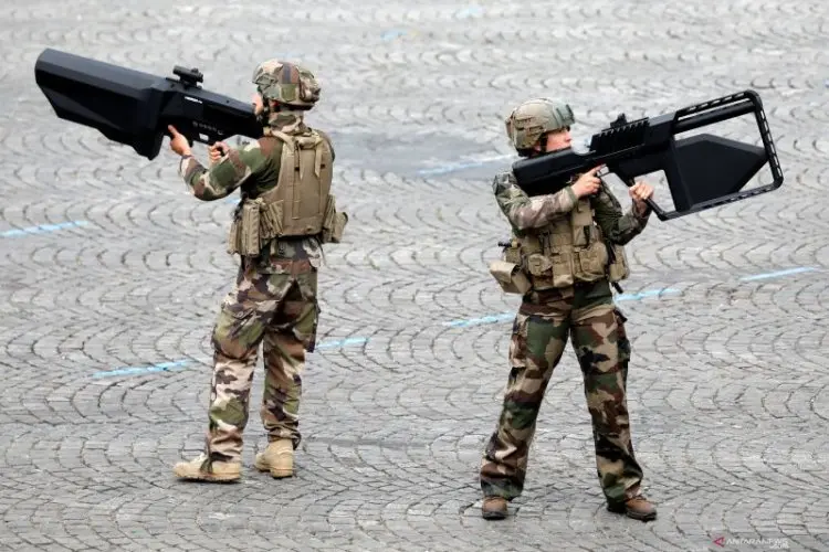 Prancis Bakal Melatih Hingga Dua Ribu Tentara Ukraina