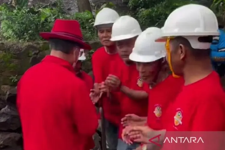 Program Padat Karya Disnakertrans Cianjur Mampu Serap 200 Pekerja