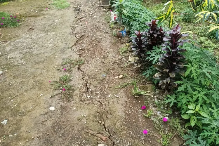 Innalillahi!! Warga Kampung Gadung Cipongkor KBB Dihantui Bencana Pergeseran Tanah