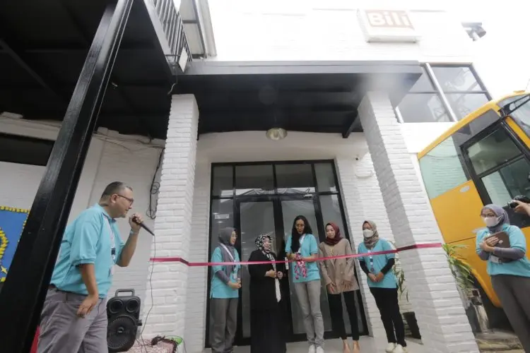 BILI Pindah Ke Gedung Baru, Ada Bus Jadi Ruang Kelas