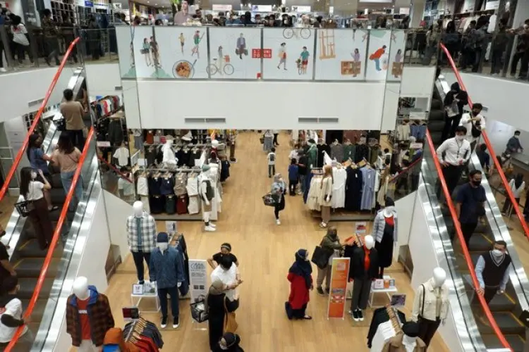 FOTO: Pembukaan Toko UNIQLO Heritage Bandung