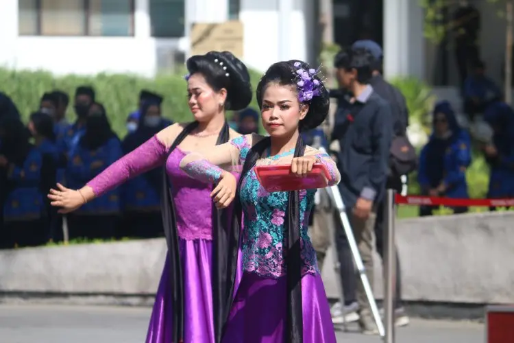 2.300 Seniman Semarakan Bandung West Java Art Festival