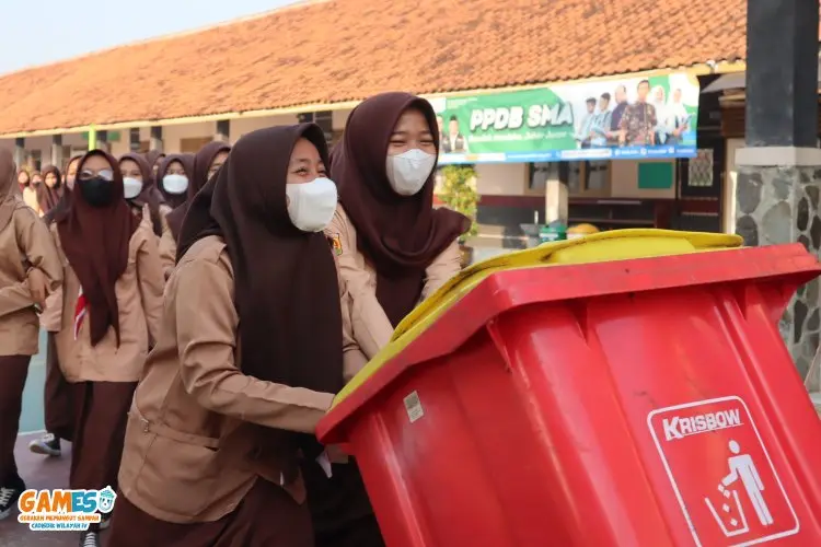 Lewat Games, Cara Kekinian Cadisdik Wilayah IV Jabar Ajak Siswa  Buang Sampah Pada Tempatnya