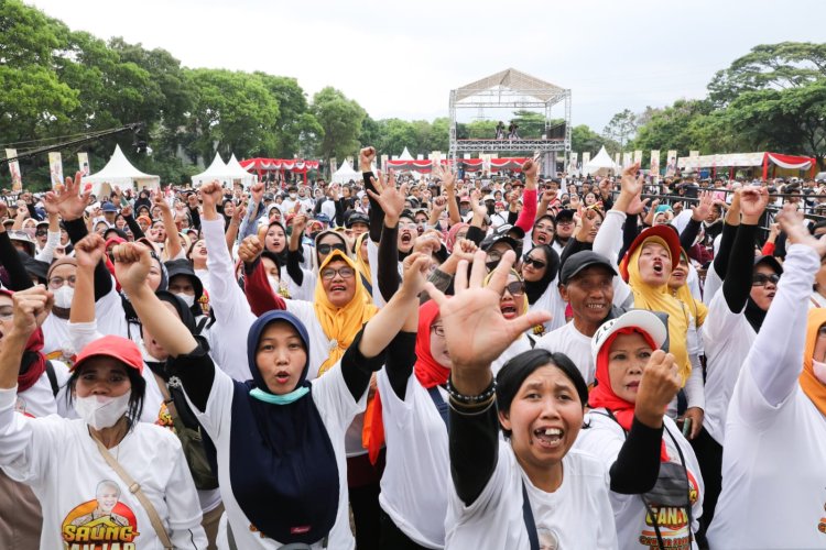 Semakin Menguat, Warga Bandung Deklarasikan Dukungan Relawan Saung Ganjar