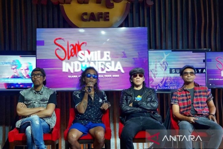 Slank ingin ajak perwakilan suporter saksikan konser di Surabaya