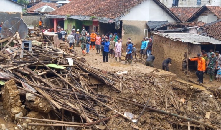 Cuaca Ekstrem Landa Kabupaten Bogor, 60 Unit Rumah Rusak dan 7 Orang Meninggal Dunia