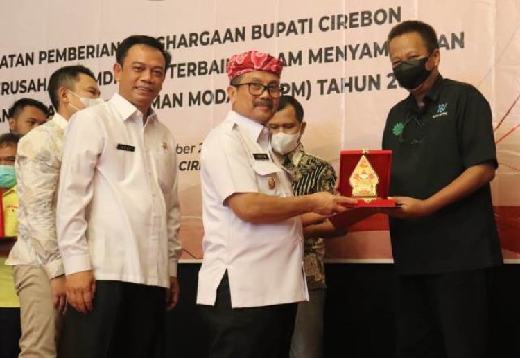Apresiasi Investor, Pemkab Cirebon Beri Penghargaan