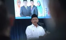 Uu Ruzhanul Ulum Menggantungkan Nasib Karir Politik pada Keputusan Ridwan Kamil
