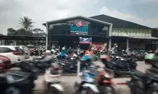 Dedie Akan Tindak Tegas Tempat Usaha Yang Tidak Berizin   .
