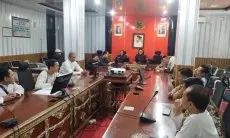Namanya Tak Terdaftar, Para Sopir di Setwan Ngadu ke Pimpinan DPRD