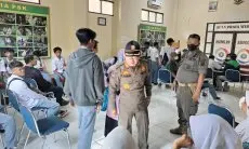 Bolos Upacara Bendera, Ratusan Pelajar SMK di Kabupaten Cirebon Diamankan Satpol PP
