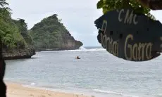 Eksotika Pantai Gatra di Malang Selatan