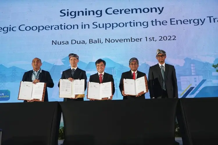 Komitmen Akselerasi Transisi Energi PLN dan MUJ Perkuat Sinergi