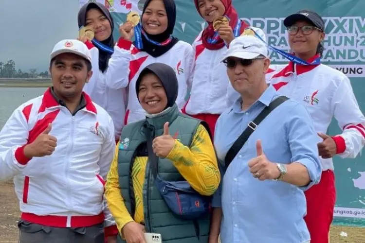 Sumbang Emas Pertama, Cabor Dayung KBB Ungguli Kabupaten Bandung dan Karawang