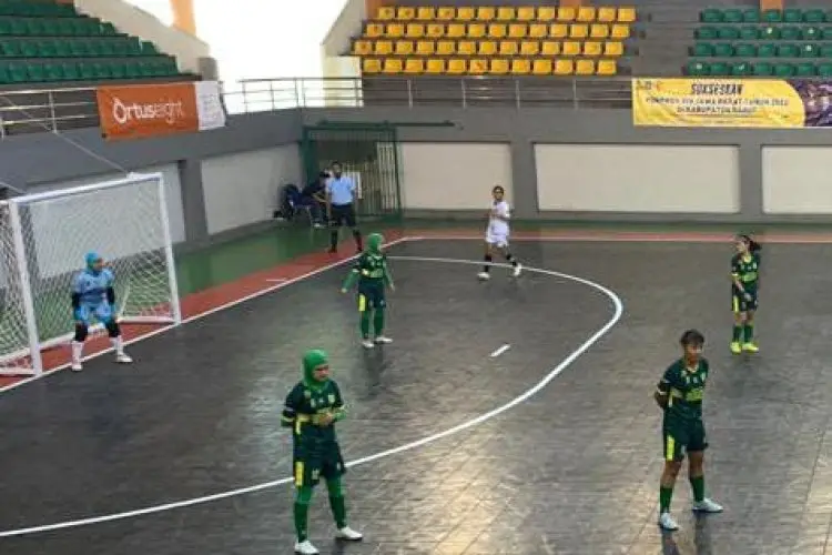 Cukur Cianjur 10 Gol Tanpa Balas, Tim Futsal Putri Kabupaten Bogor Raih Medali Emas