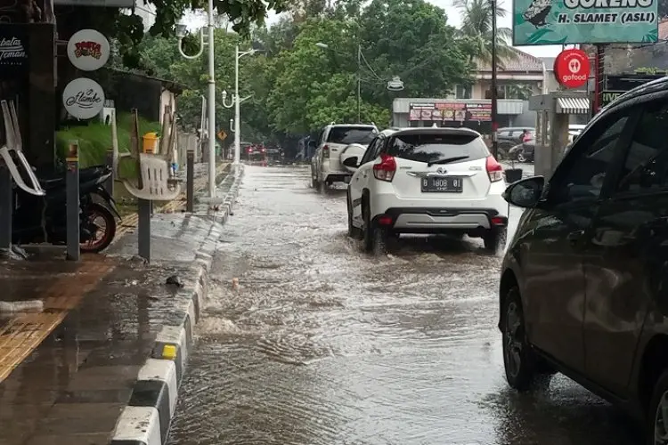 Drainase Mampet, Dinas PUPR Tegur Kontraktor Pedestrian BMC Kota Bogor