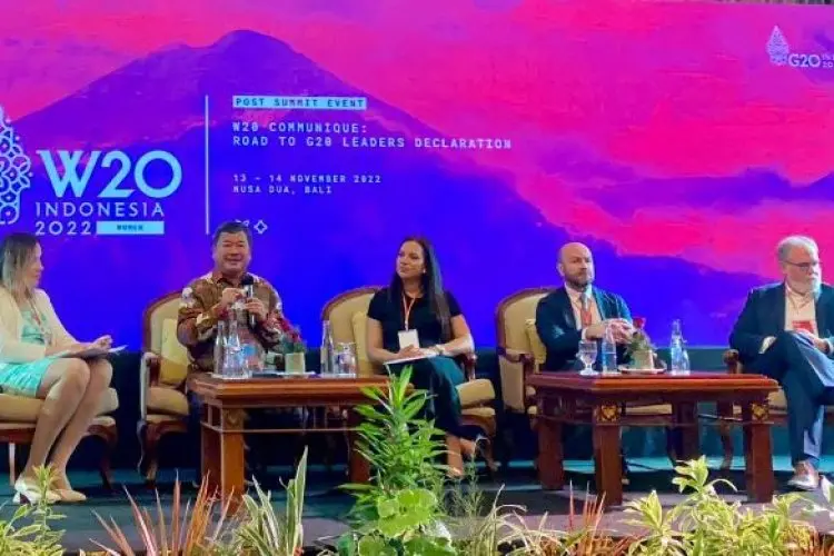 Di Forum W20, Rudy Gunawan Promosikan Potensi Fesyen Garut
