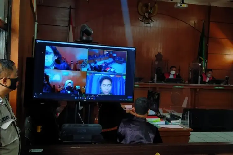 Doni Salmanan Dituntut 13 Tahun Penjara