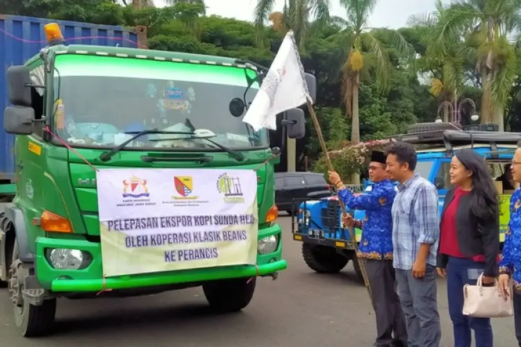 Biji Kopi Asal Kabupaten Bandung Senilai Rp2 Miliar Diekspor Koperasi Klasik Beans Sunda Hejo ke Prancis