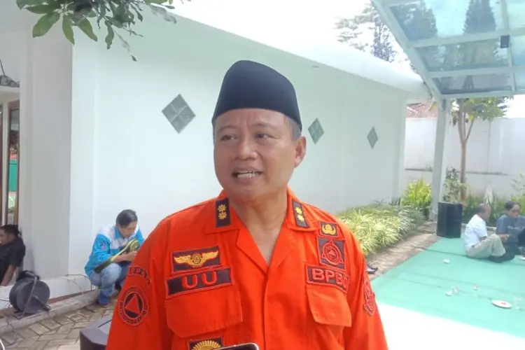 Pintu Air Cimulu Tasikmalaya Dipenuhi Sampah, Uu Dorong Pemkot Ambil Tindakan