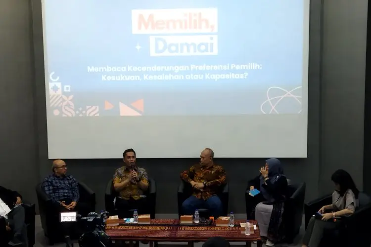 Tokoh Politik Ajak Masyarakat Jauhi Politik Identitas