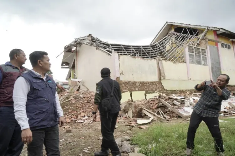 Disdik Jabar Berikan Trauma Healing Bagi Pelajar Terdampak Gempa Cianjur 