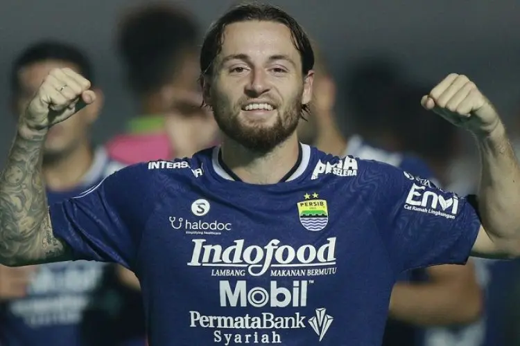 Wah...Ada Apa Nih? Jelang Laga Terakhir, Marc Klok Sampaikan Terima Kasih...