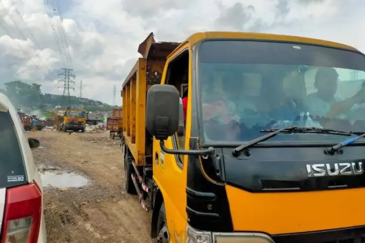 Tanggapi Soal Pemangkasan Gaji 50 Persen Petugas Kebersihan, Plt Kepala DLH KBB Angkat Suara