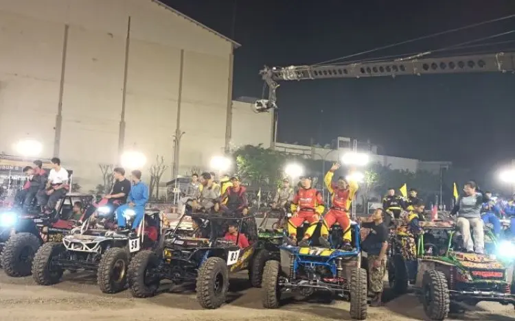 Pecah, Ribuan Penonton Antusias Saksikan Super Challenge Monster Road 2022 Putaran ke-5 di Cirebon