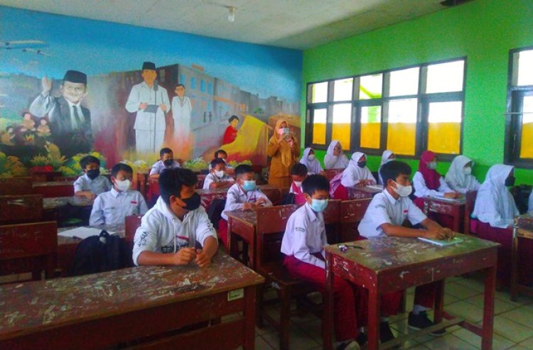 KBB Minim Guru PNS, Sekolah di Bandung Barat Minta Prioritaskan Honorer Diangkat PNS