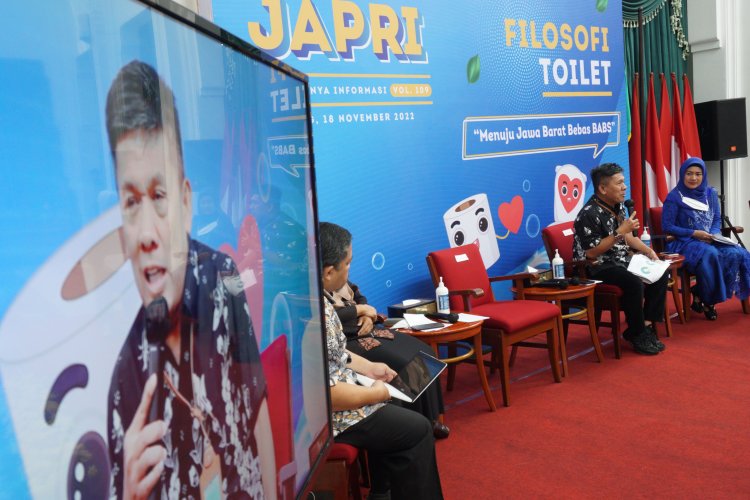 FOTO : Diskusi Japri, Filosofi Toilet