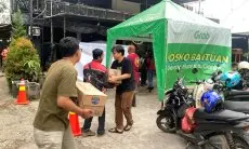 Solidaritas Korban Gempa Cianjur, Grab dan Ovo Serahkan Bantuan Senilai Rp2 Miliar 