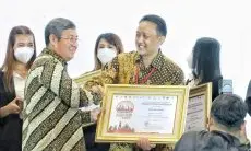 Pemkot Bandung Raih Penghargaan Smart Governance Terbaik di Indonesia Dimensi Smart City