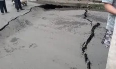 Kewilayahan dan DSDABM Langsung Tangani Perbaikan Jalan Amblas Cibolerang