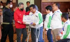 Pemkot Bandung Kucurkan Uang Kadeudeuh Rp52 Miliar bagi Insan Olahraga