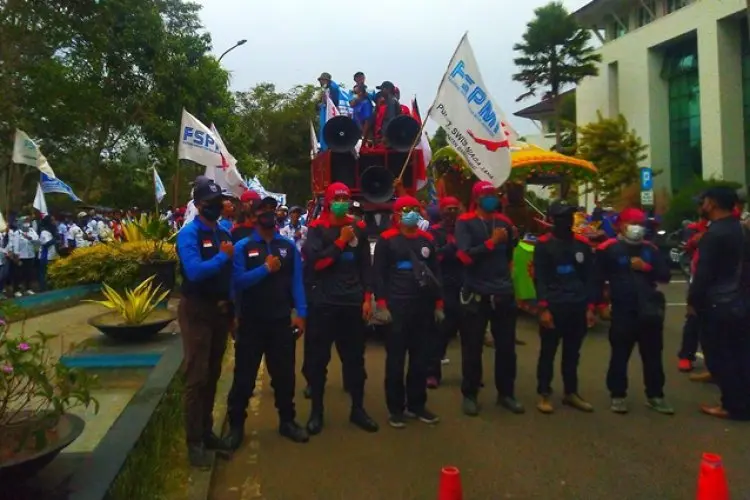 Bupati Bandung Barat Usulkan Dua Surat Rekomendasi UMK 2023, Serikat Buruh Sesalkan Adanya Rekomendasi Siluman