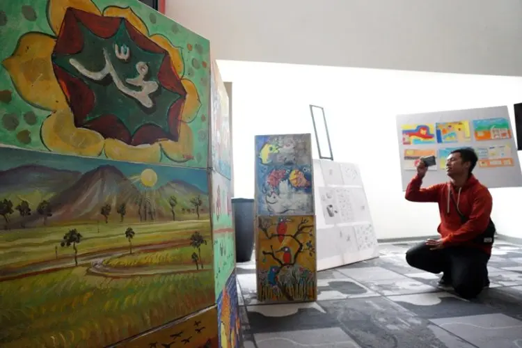 Foto: Pameran Lukisan Hari Disabilitas Internasional 2022