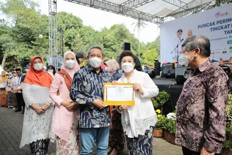 Hari Ibu, Setarakan Kedudukan Perempuan dengan Kaum Lelaki 