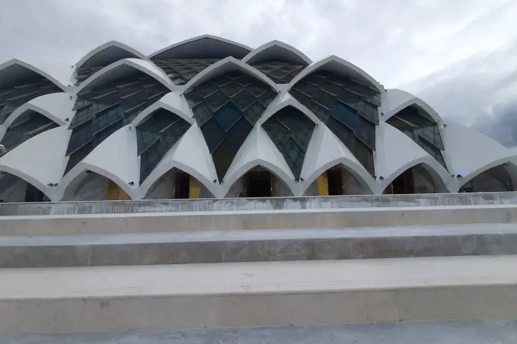 Kemegahan Masjid Al-Jabbar Sanggup Tampung 50 Ribu Jamaah