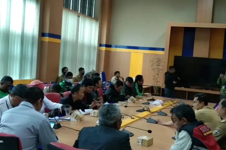Pertanyakan Penyaluran BLT bagi Pengemudi Ojol, FSPTN Malah Terima Perlakuan Ini dari Pejabat Pemda KBB