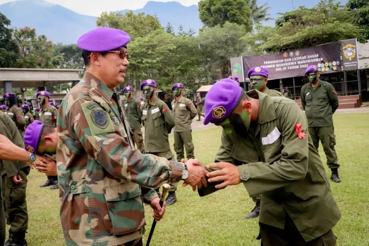 Tutup Diklatsar Menwa, Danmenwa Mahawarman Jabar: Utamakan Studi