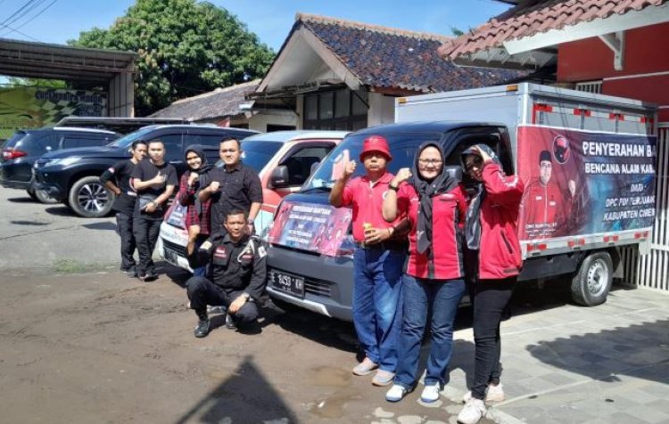 Peduli Korban Gempa Cianjur, DPC PDIP Kabupaten Cirebon Kirim Sembako Dua Mobil