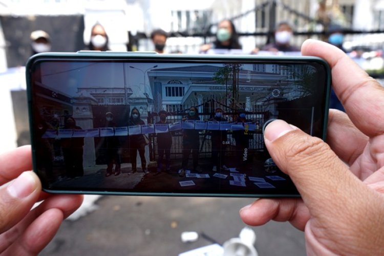 Foto: Aksi Jurnalis Tolak 17 Pasal RKUHP Yang Bermasalah