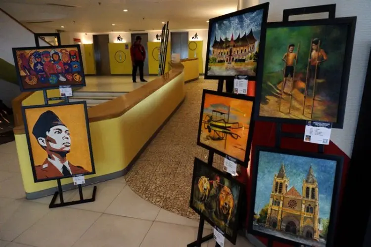 Foto: Pameran Lukisan Hari Disabilitas Internasional 2022