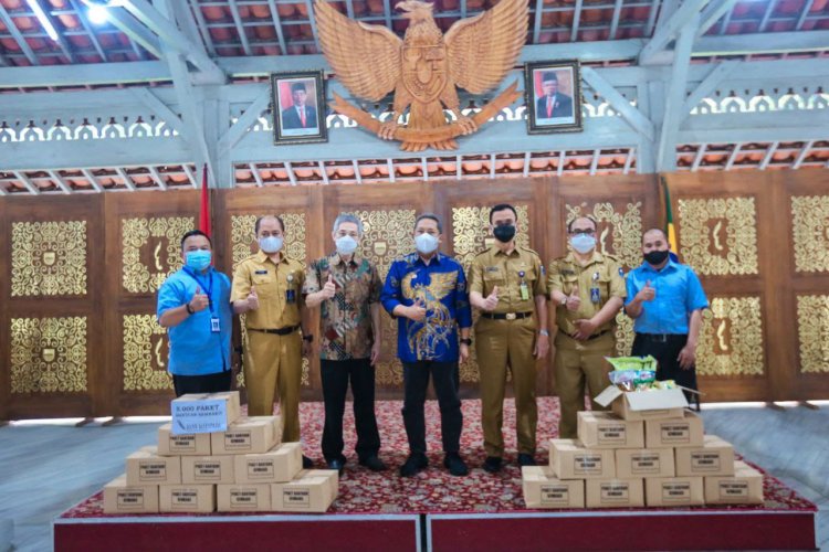 Pemkot Bandung Terima Bantuan 5.000 Paket Sembako dari Bank Mayapada