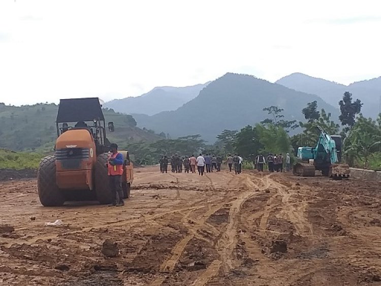 Perizinan Belum Rampung, Peletakan Batu Pertama Jalan Khusus Tambang Ditunda Tahun Depan